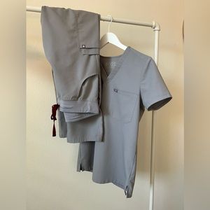 Figs XS Tall Scrub Set Cement Catarina and Livingston